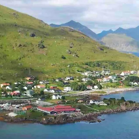 Med Balkong Og Havutsikt Pa Napp. Apartmán Napp